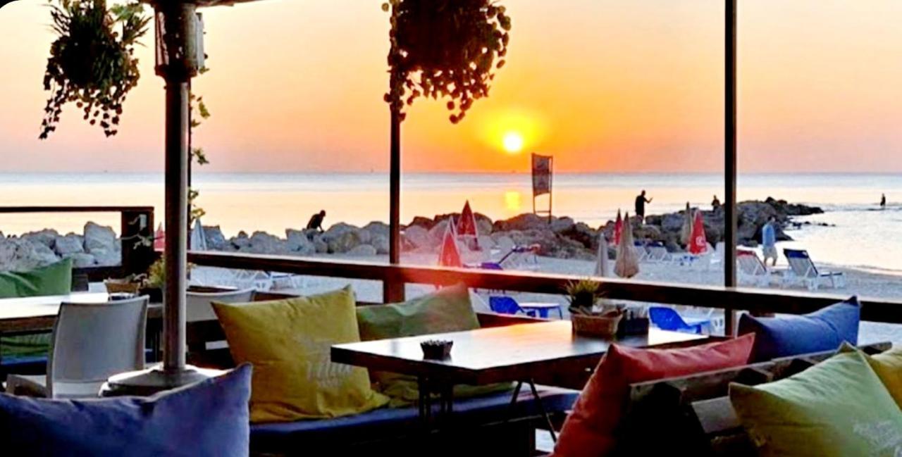 612 Apartment On The Beach Bat Jám Kültér fotó