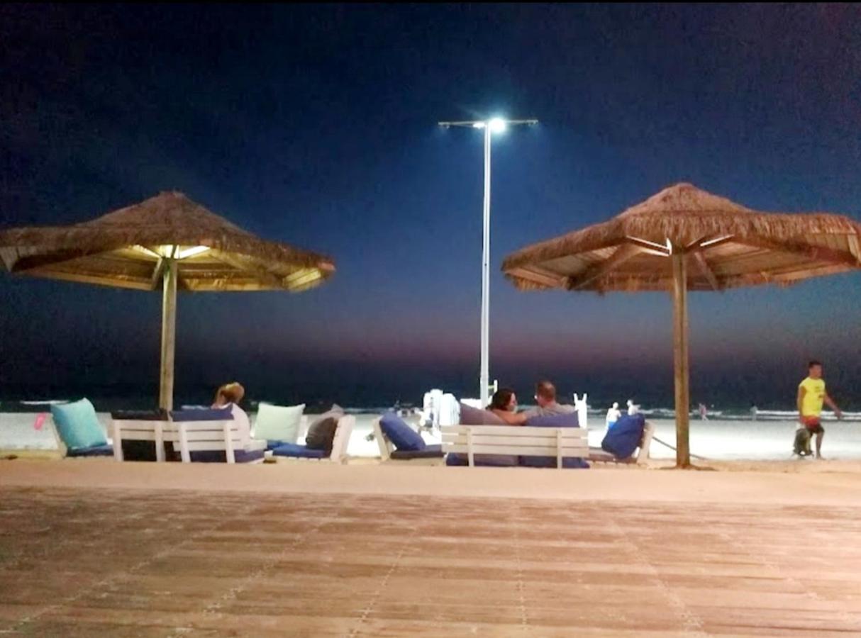 612 Apartment On The Beach Bat Jám Kültér fotó